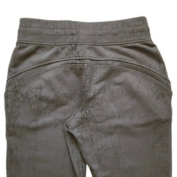 Lululemon Athletica Warm Down Jogger 7/8 Length Size 12 New Condition No Tags - Picture 6 of 9